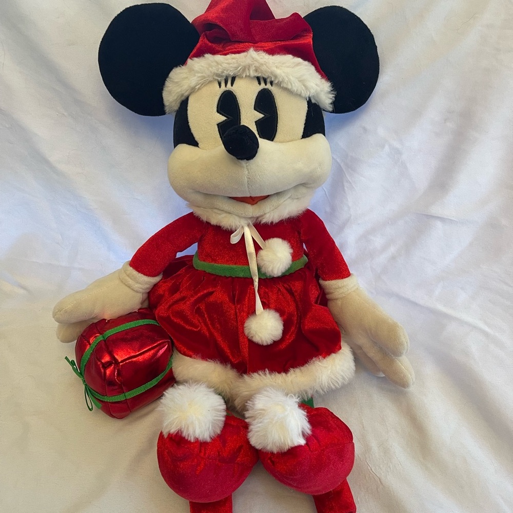 Minnie Mouse Holiday 2018 Disney Mrs. Santa Claus 18”